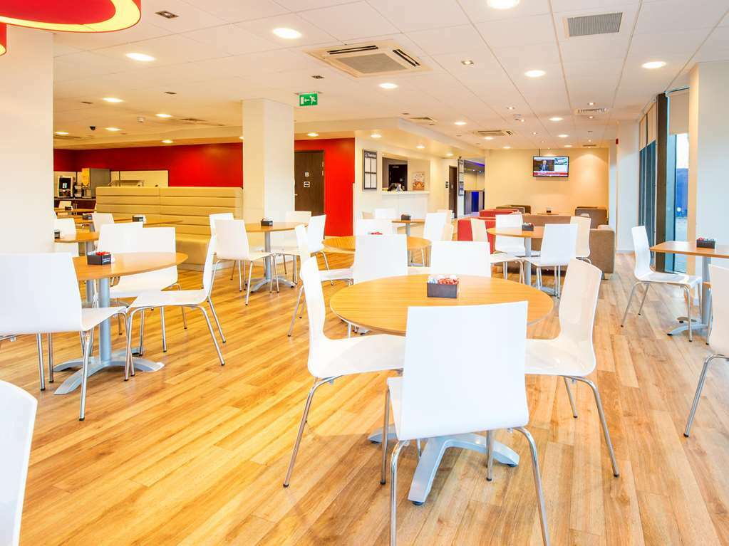 Travelodge London Hounslow Restaurant foto