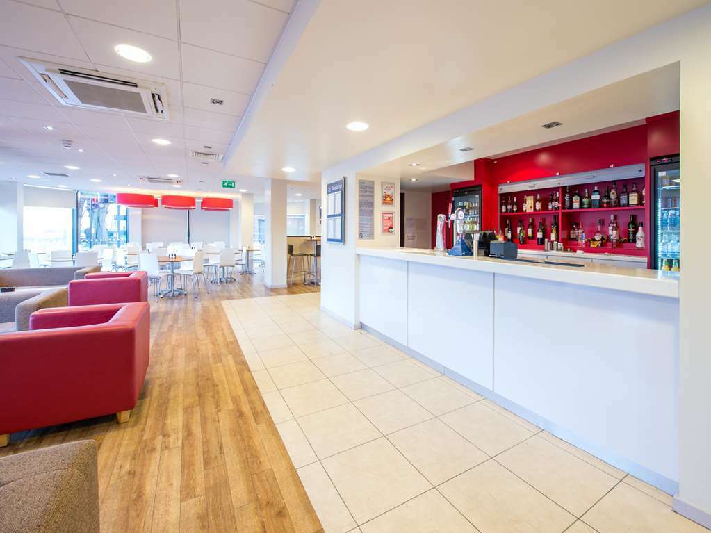 Travelodge London Hounslow Restaurant foto